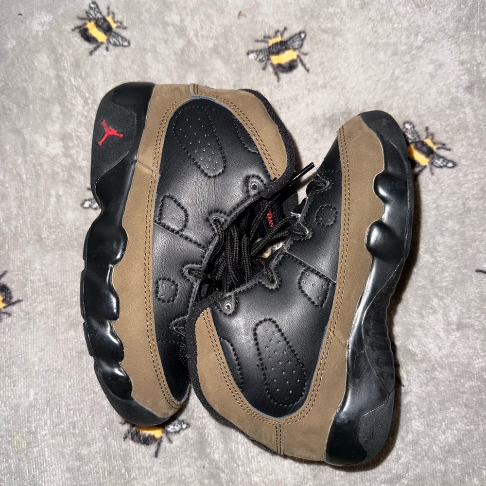 Jordan OLIVE 9’s